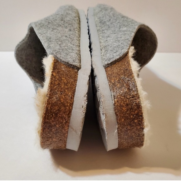 GENUINS Helsinki Felt Clog in Light Gray - Picture 6 of 11